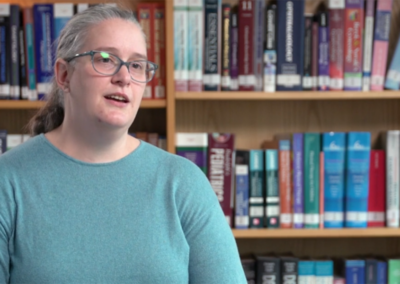 What are the challenges of assessing clinical reasoning?