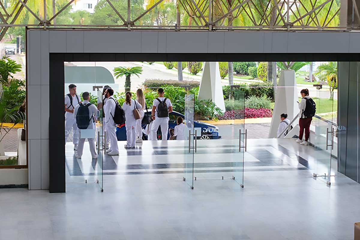 Universidad Autónoma de Guadalajara (UAG) School of Medicine Universidad Autónoma de Guadalajara (UAG) School of Medicine